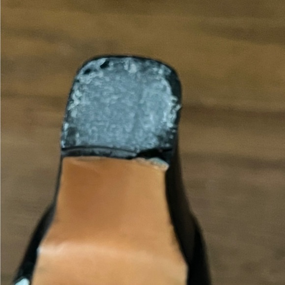 Salvatore Ferragamo Black and White Spectator Heel - Picture 9 of 10